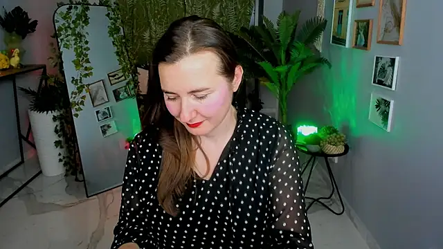 Golden_Dragon Live XXX-chat