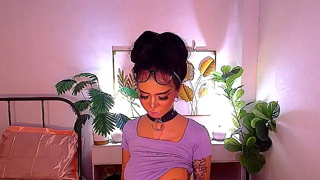 urasianjassgodofgodess_11 Adlı Modelin Web Kamerası Şovu