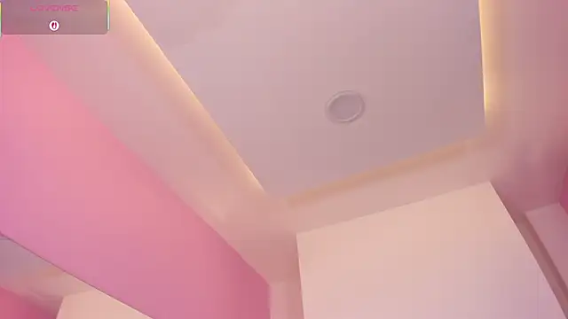 nicolle_pierce's Live XXX Chat