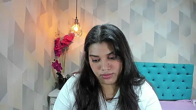 Chat XXX en directo de LindaBreeS