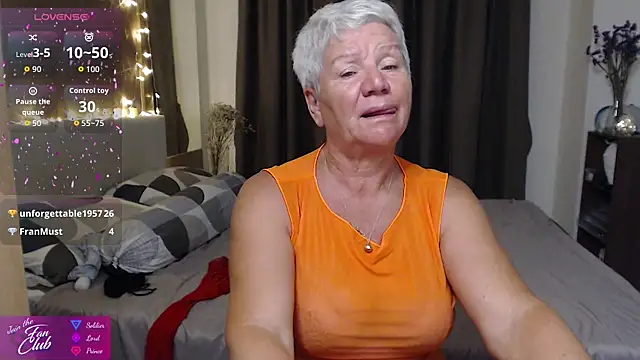 roxana_brooks: απευθείας συνομιλία ΧΧΧ