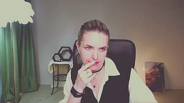 AliceSmite's Live XXX Chat