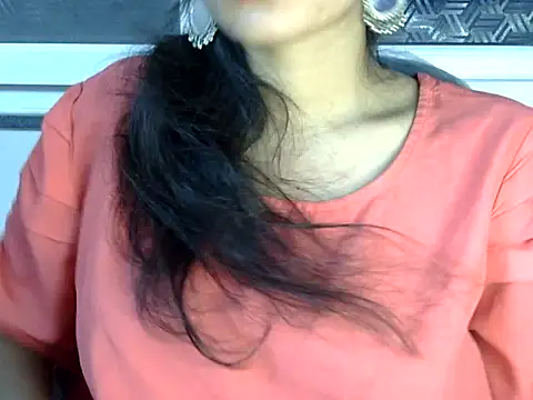 Neha_Sharma2's Live Chat Room