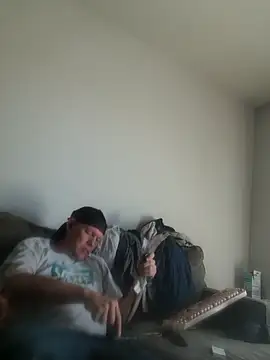 عرض كام yourMasterisBored