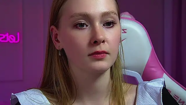 AgataFoxleyn Live XXX chat