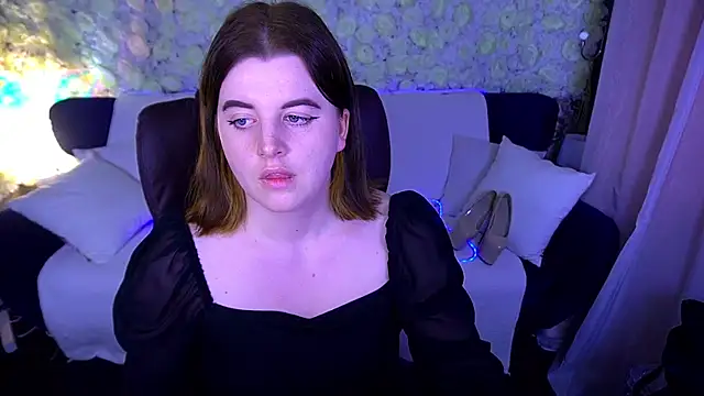 KristiFoxy élő XXX-chatje