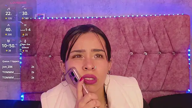 Sala de chat en directo de Mia_lopez_1