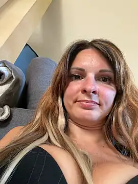 XXX chat uživo modela kinkysarahx