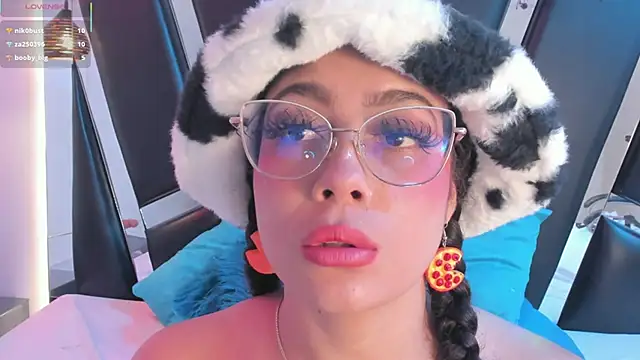 antonelllepiercee's Live Chat Room