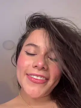 violettabond's Live Chat Room