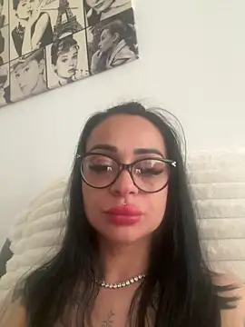 BrianaBloom Webcam show