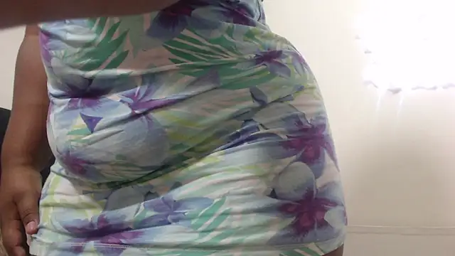 Gibi_BBW Chat XXX live