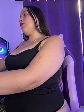 Kendaall_11 Chat XXX live