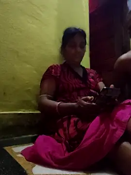 Priyasexcpl লাইভ XXX চ্যাট