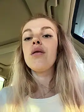 HarrietDart Chat XXX in diretta