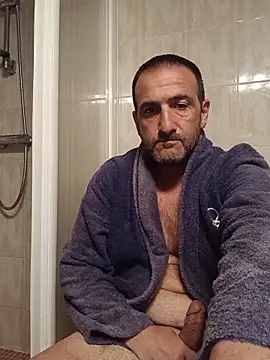DanTrov79 live XXX chat