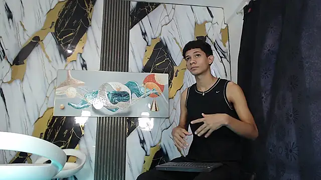 TWINKS_BOYSX webcam show