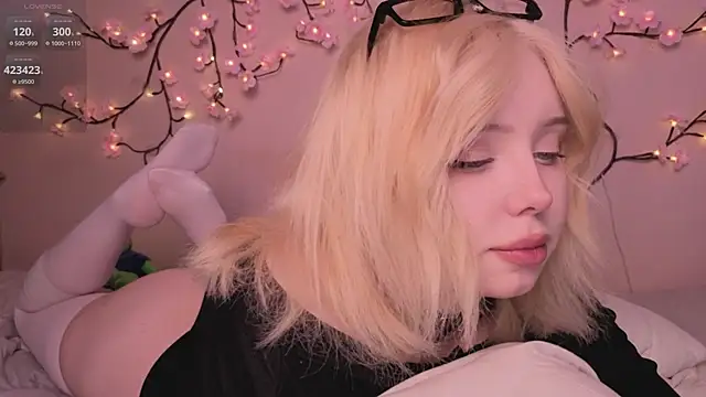 yumi_charm's Live XXX Chat