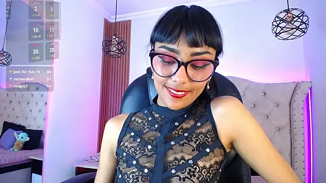 Violett_Gardenn Show in webcam