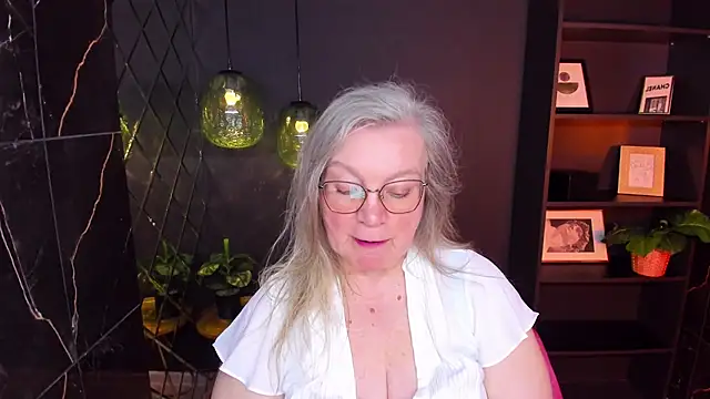 NataliMellow's Webcam Show