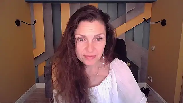Chatroom XXX en direct de EllaLong