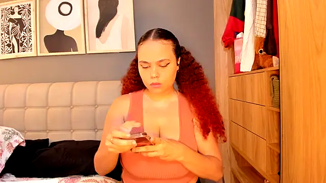 Chat +18 de Bloom_Noor ao vivo