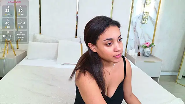 Luna_Cortier Adlı Modelin Canlı XXX Sohbeti