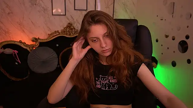 CuteeFoxy Live XXX-chat