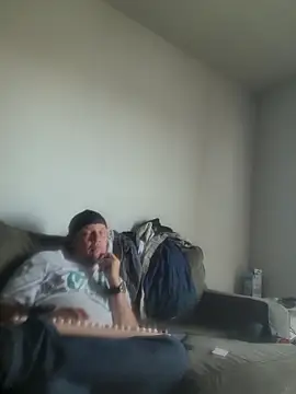 yourMasterisBored's Webcam Show