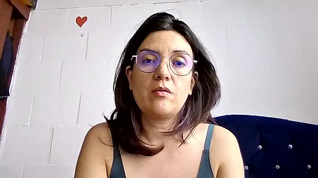 princessbella93: онлайн-секс-чат