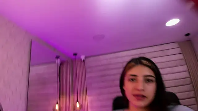 VictoriaaBlair Adlı Modelin Canlı XXX Sohbeti