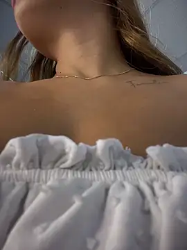 MayaMoanXXX's Webcam Show