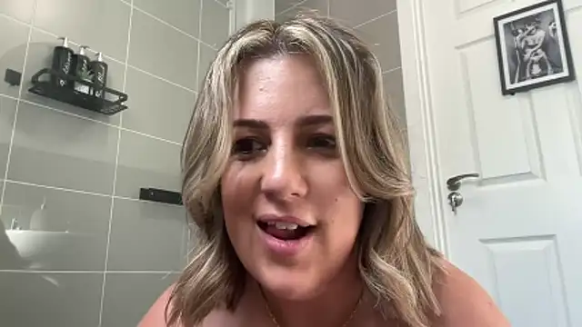 MsBelleWarick Live XXX-Chat