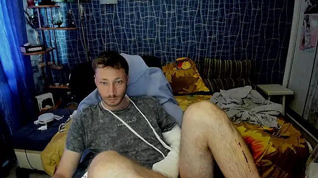 CuteBoy228's Live XXX Chat