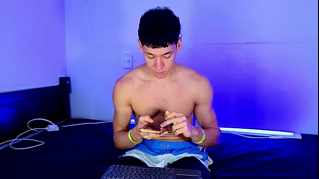 Luke_Muscle's Webcam Show