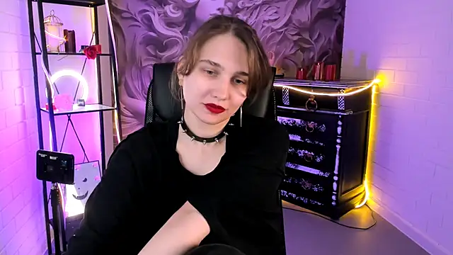 TessaMill's Live XXX Chat