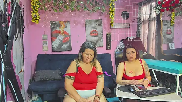 lesbiancuple's Live XXX Chat