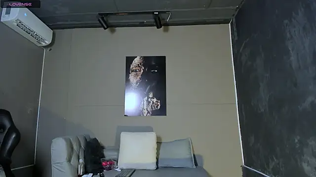 AliceFit_212's Live XXX Chat