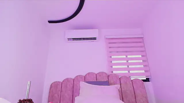 Malaia_thompson_ – Naživo XXX chat