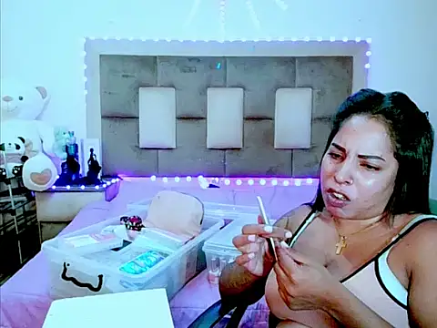 Czat XXX na żywo – indiantopaz694u