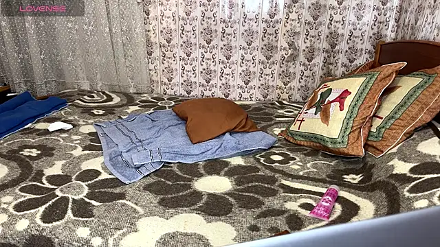 Foxyfox_realsex webkamerás műsora