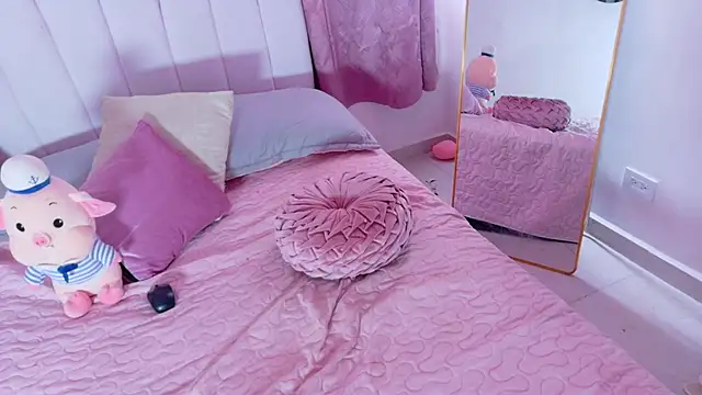 Sofia_Stanley Adlı Modelin Canlı XXX Sohbeti