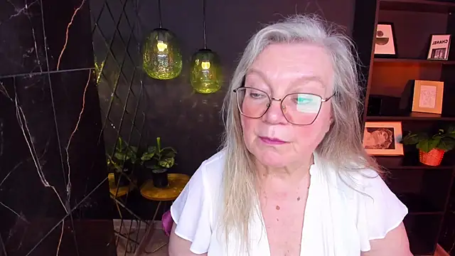 NataliMellow's Live XXX Chat