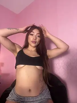 DAKOTA_SAKURA Chat XXX in diretta