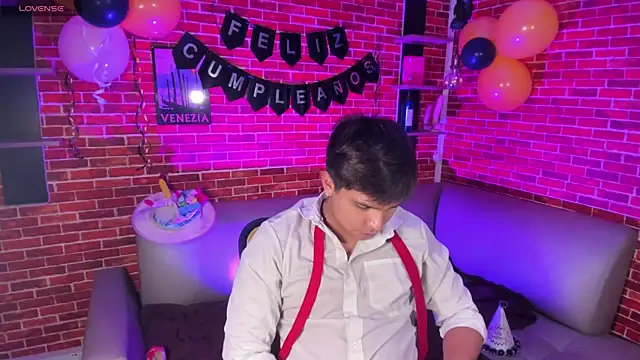 Chatroom XXX en direct de Thiago_Kozak