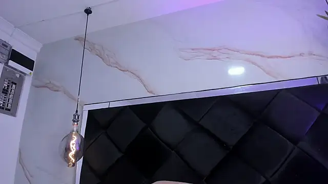 Ibbie_drastic's Live XXX Chat