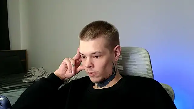 DENIS_HERE: απευθείας συνομιλία ΧΧΧ