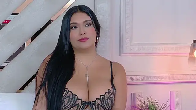 Kendall-Moll's Live XXX Chat