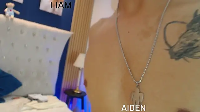 Aiden_Rivers_'s Webcam Show