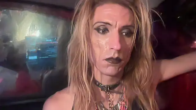 TgirlBrat Webcam show